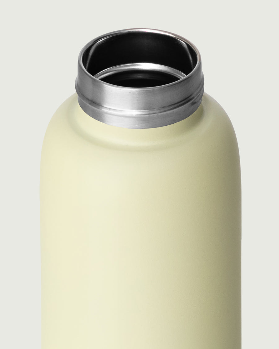 Flask Tumbler Bottle green  front diagonal