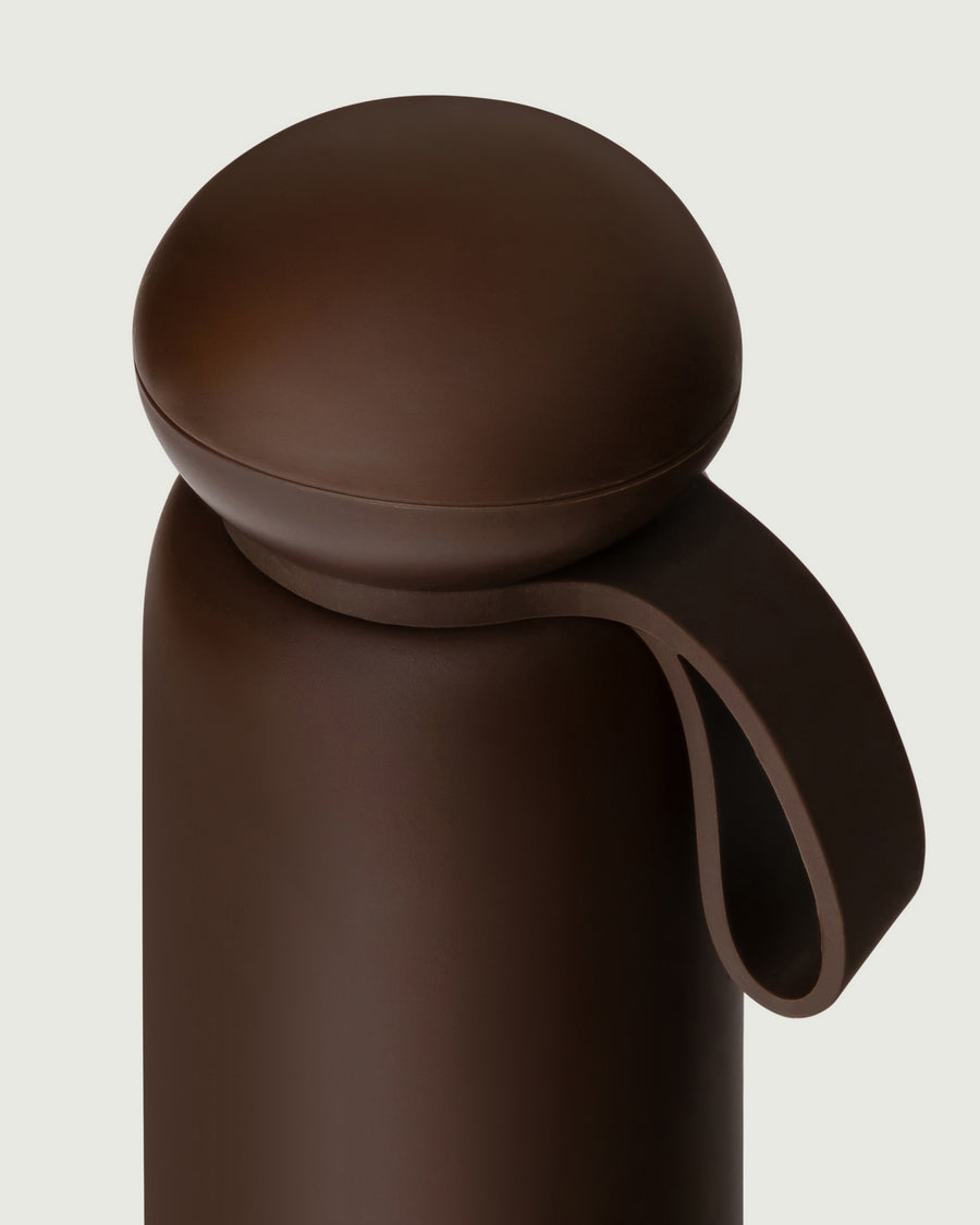 Sunnies Flask pebble cap brown top
