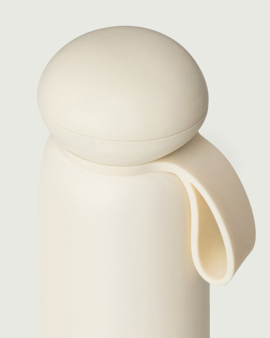 Sunnies Flask pebble cap white top