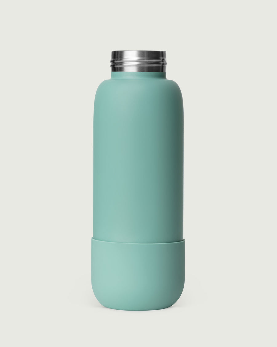 Sunnies Flask Boot green front diagonal