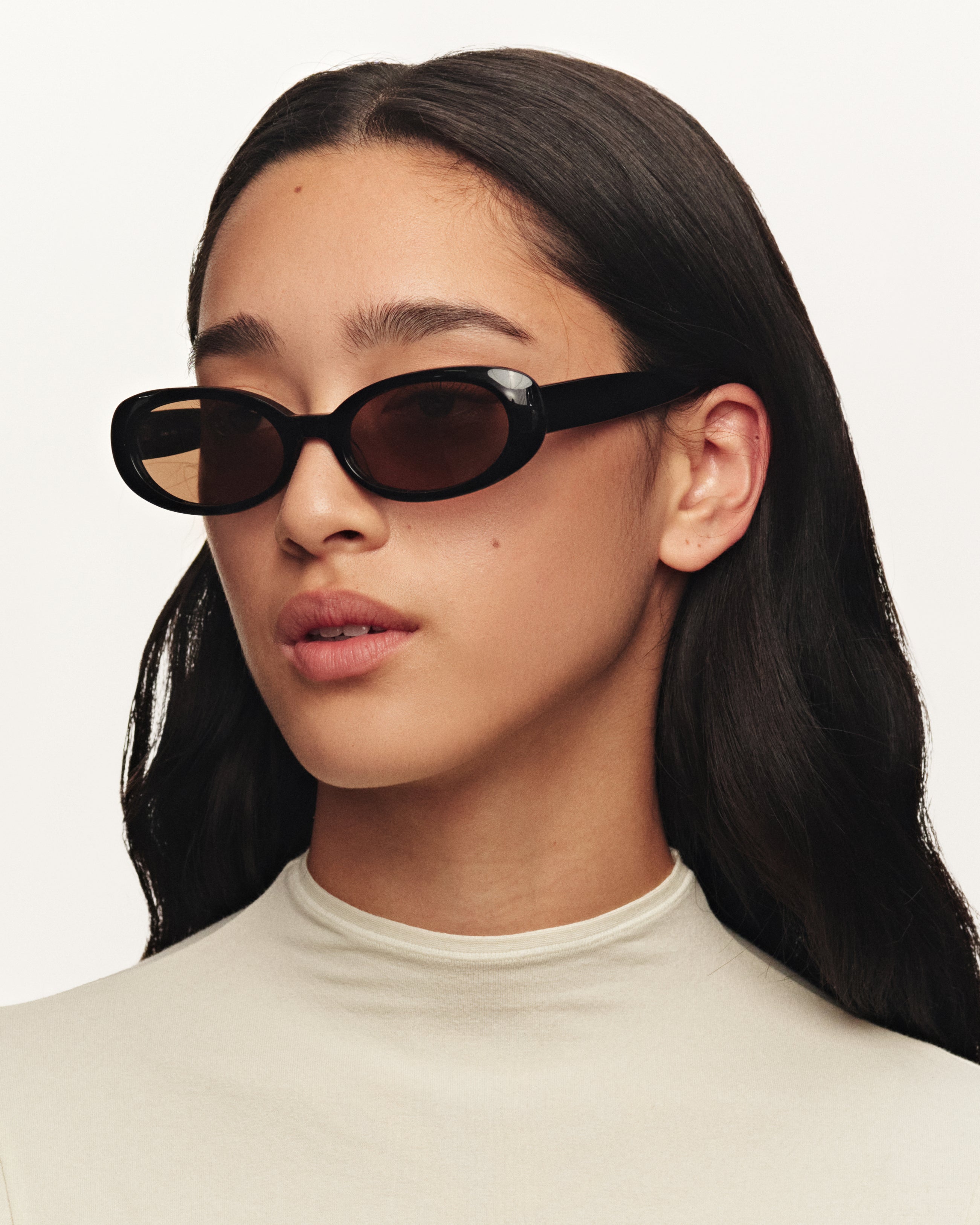women Devon Sunglasses round black acetate