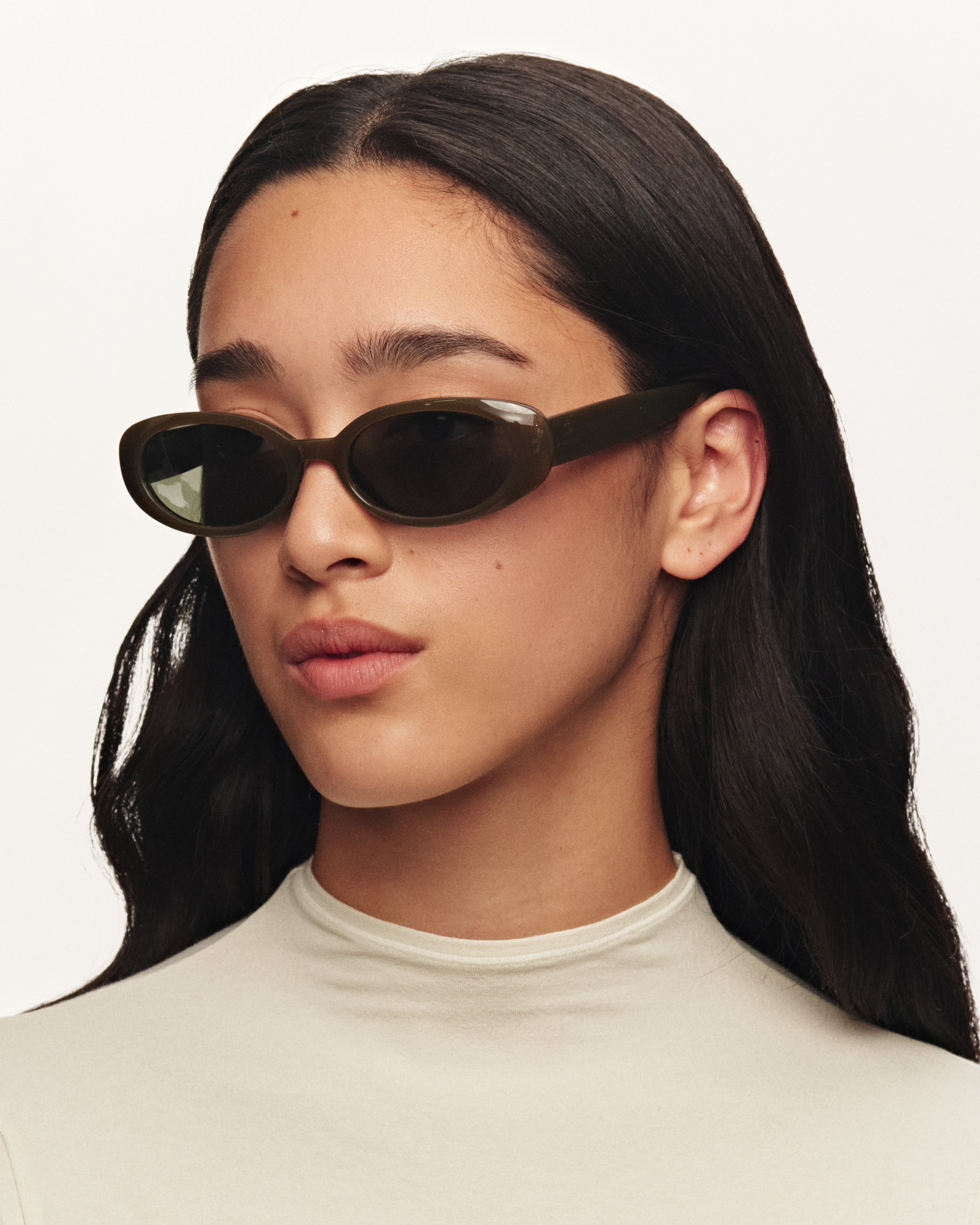 women Devon Sunglasses round green recycled polyester