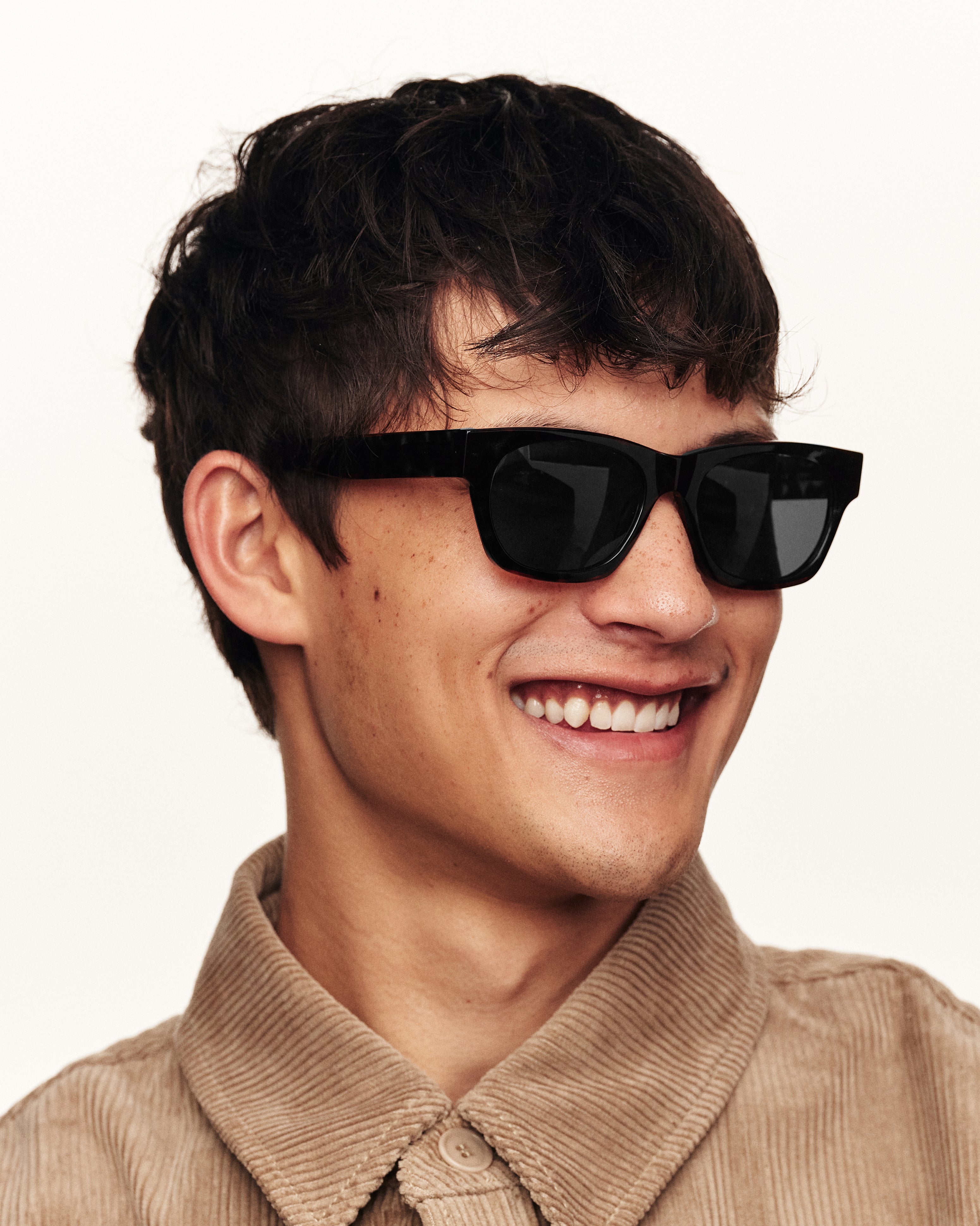 men Wolf Sunglasses rectangle black recycled polyester