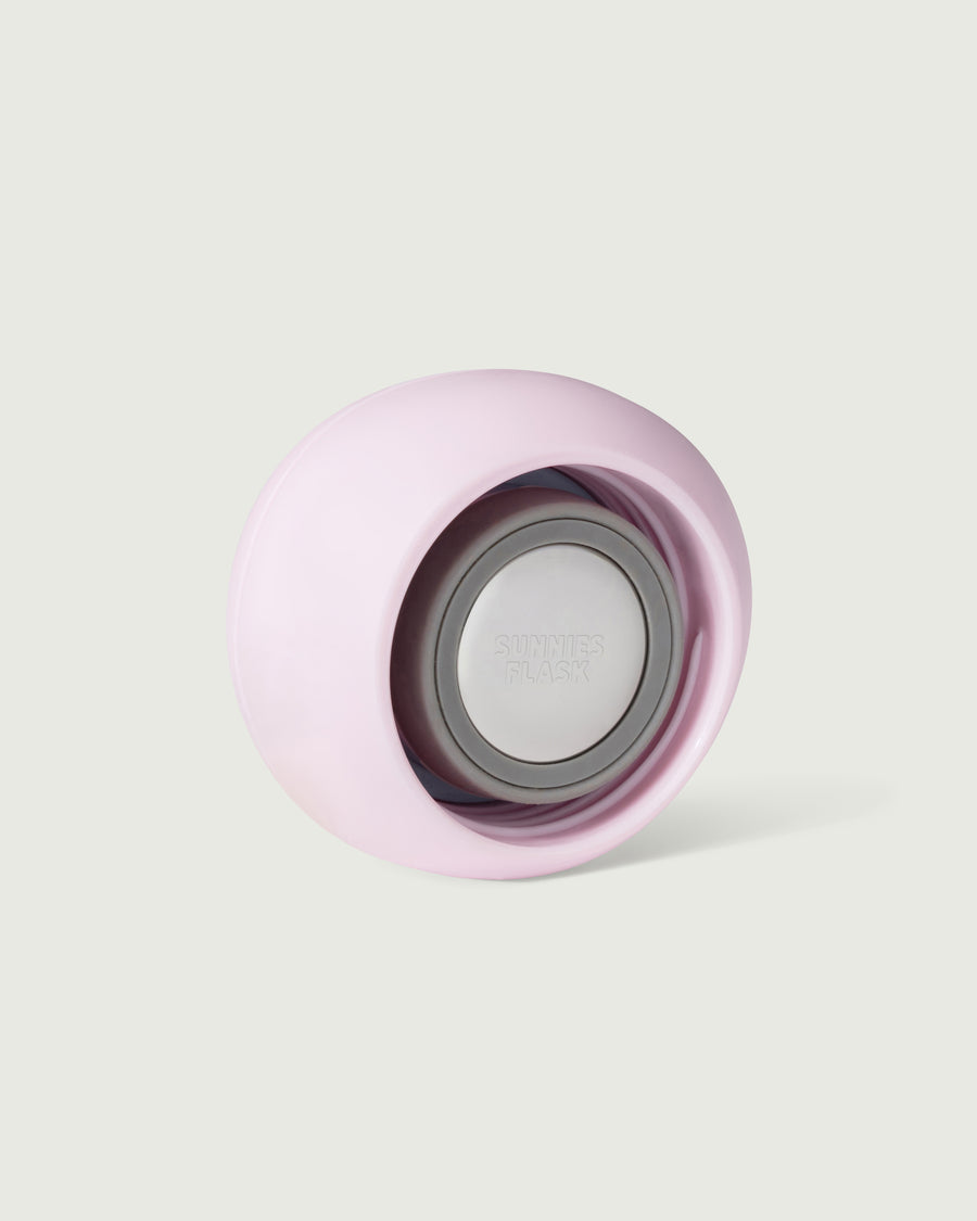 Sunnies Flask  pebble cap pink  front diagonal
