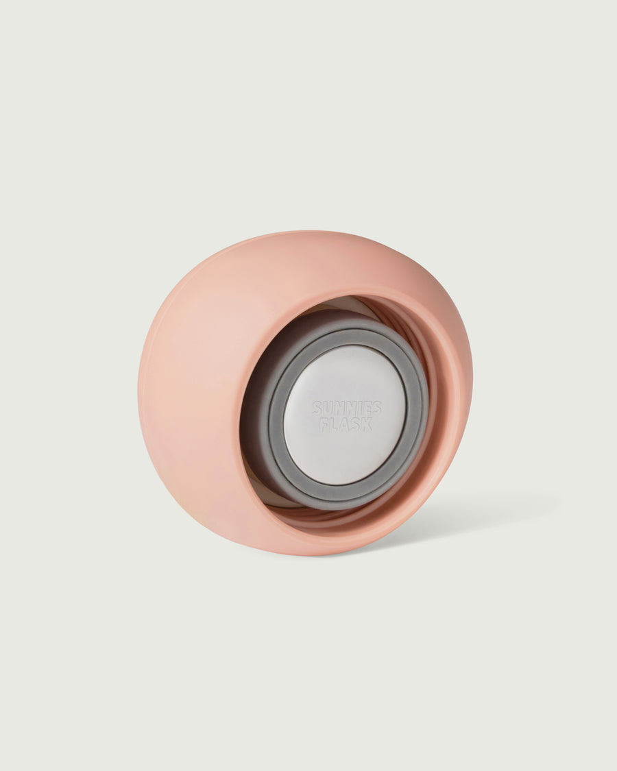 Sunnies Flask  pebble cap pink  front diagonal