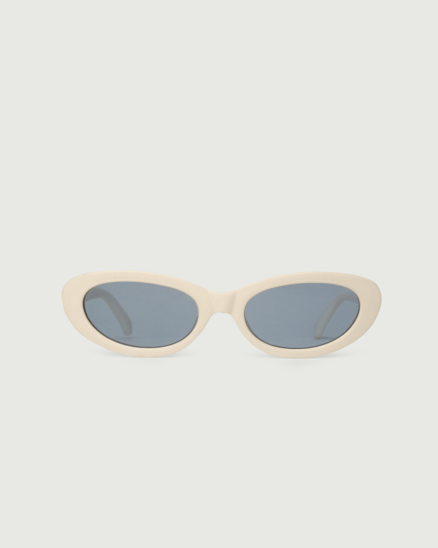 Dakota Sunglasses cateye White recycled polyester front