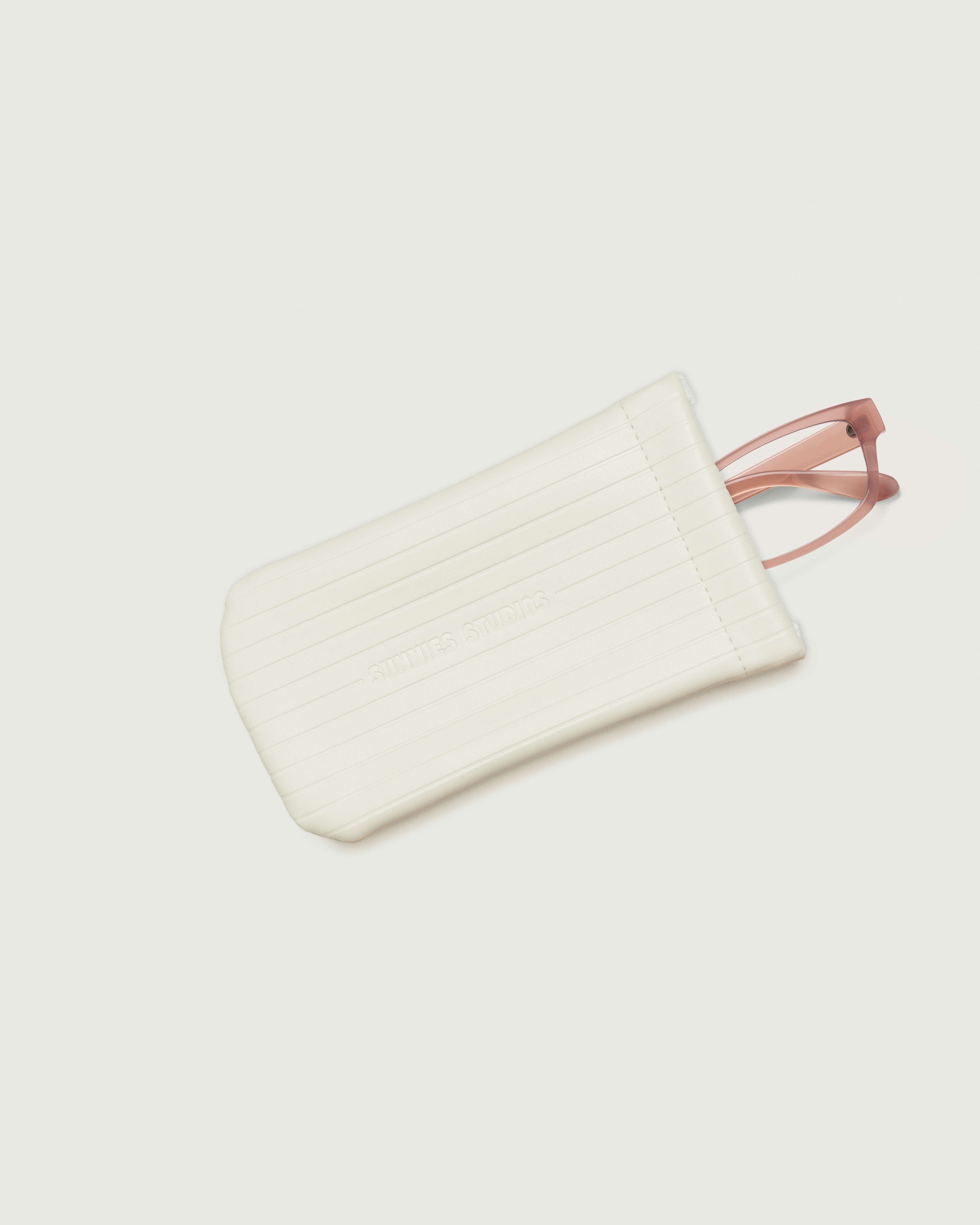 Ribbed Sac Eyewear case white