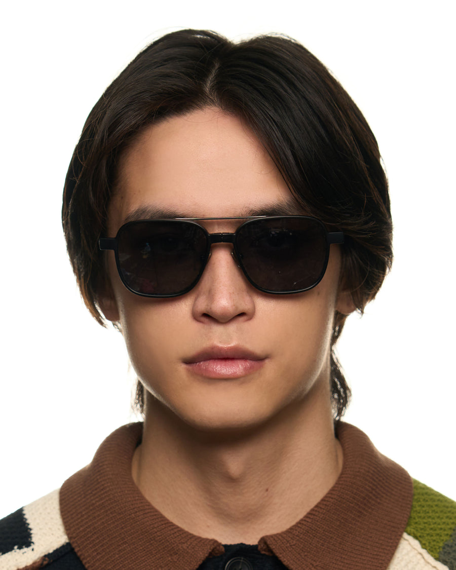 men Chase Clip-On Lenses Eyeglasses pilot black metal mobile full image