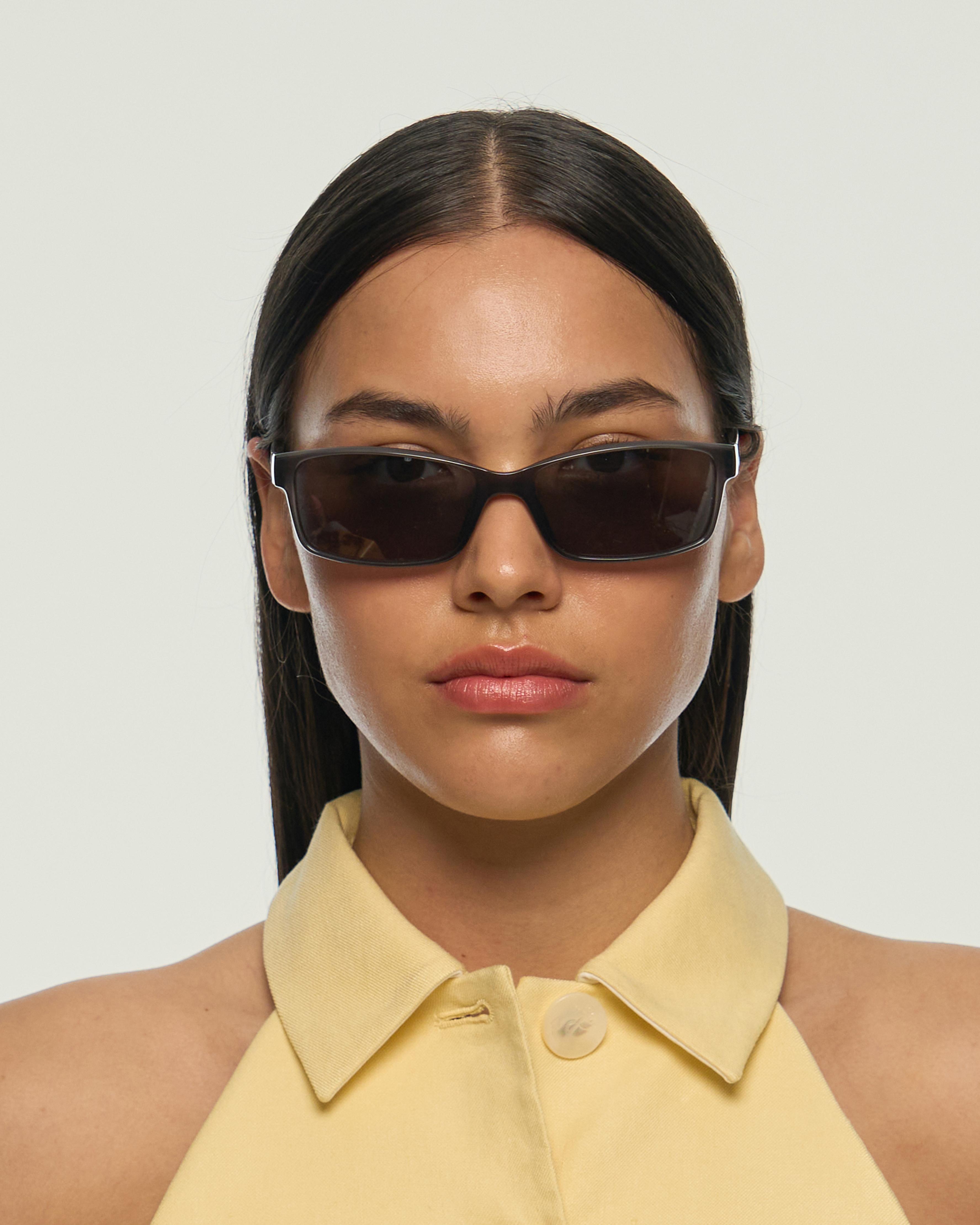 women Gene Wide Sunglasses rectangle black recycled polyester