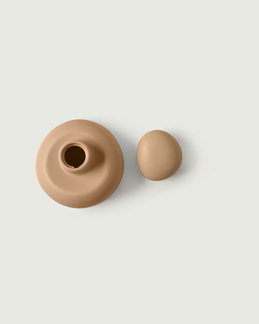 Bubble Cap brown open